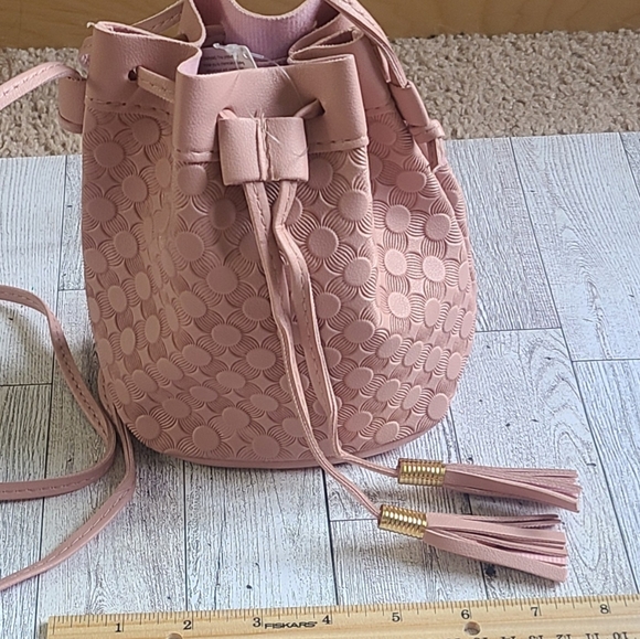 Tassel Textured Bucket Crossbody  Bag Pink - Picture 8 of 12